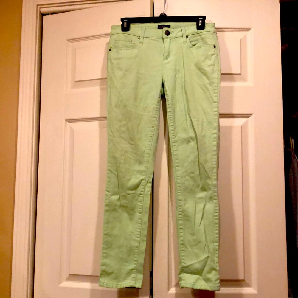 Red Camel size 5 Lime Stretchy Skinny Jeans